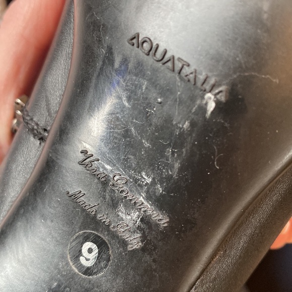 As seen on Kate Middleton AQUATALIA Royal Rouge Weatherproof Ankle Bootie size 9 - Picture 10 of 10